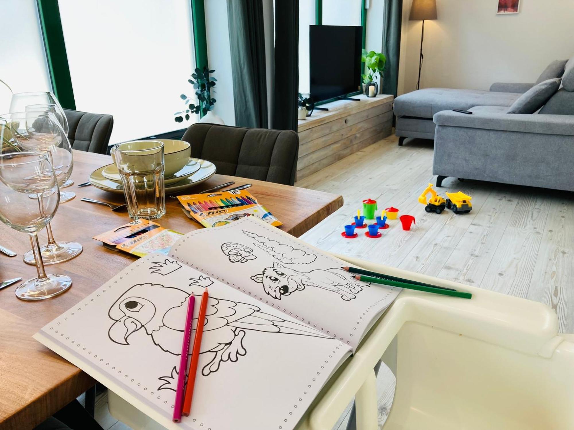 Studioimodernizentrumiwlaniparkplatzidisneyplus Apartment *